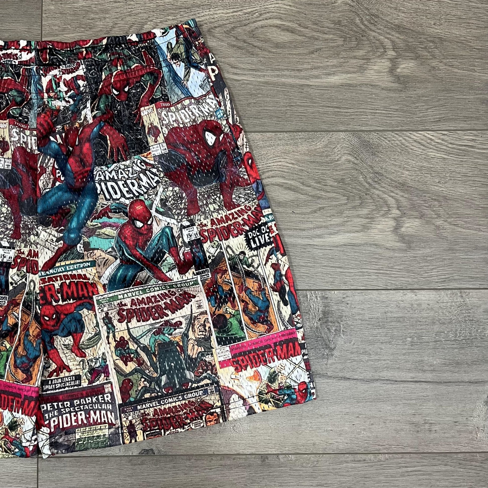 AMAZING SPIDERMAN MESH SHORTS-8673 - RDMCLOTHINGART