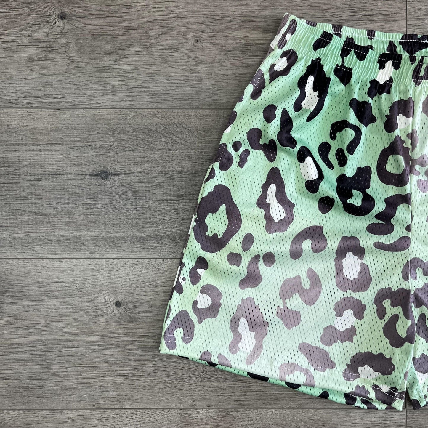 ANIMAL MESH SHORTS-8615 - RDMCLOTHINGART