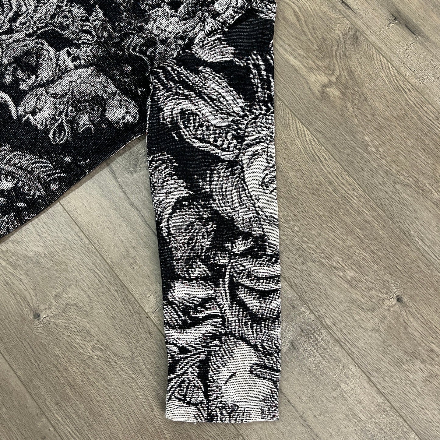 BERSERK TAPESTRY HOODIE - RDMCLOTHINGART