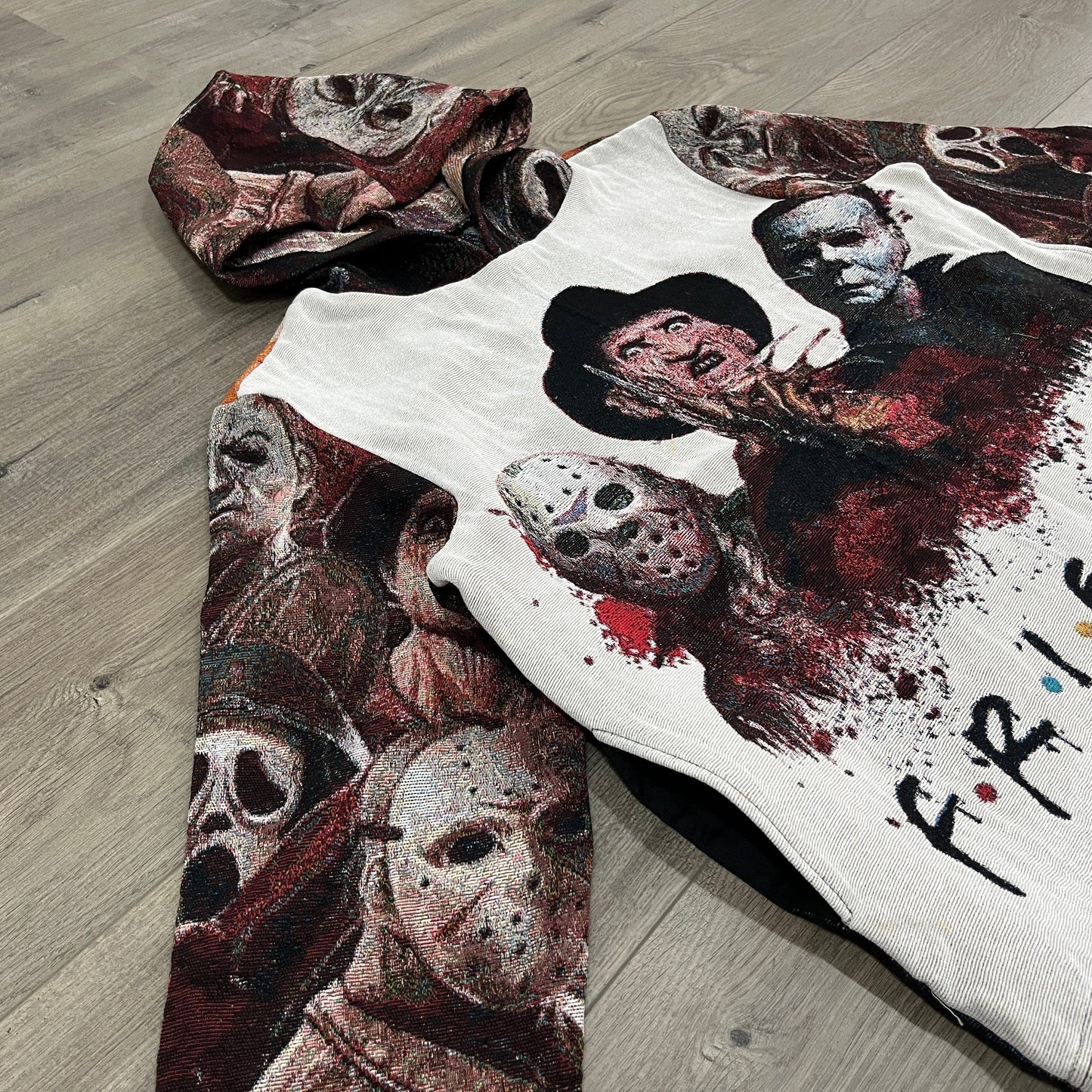 FRIENDS TAPESTRY - RDMCLOTHINGART