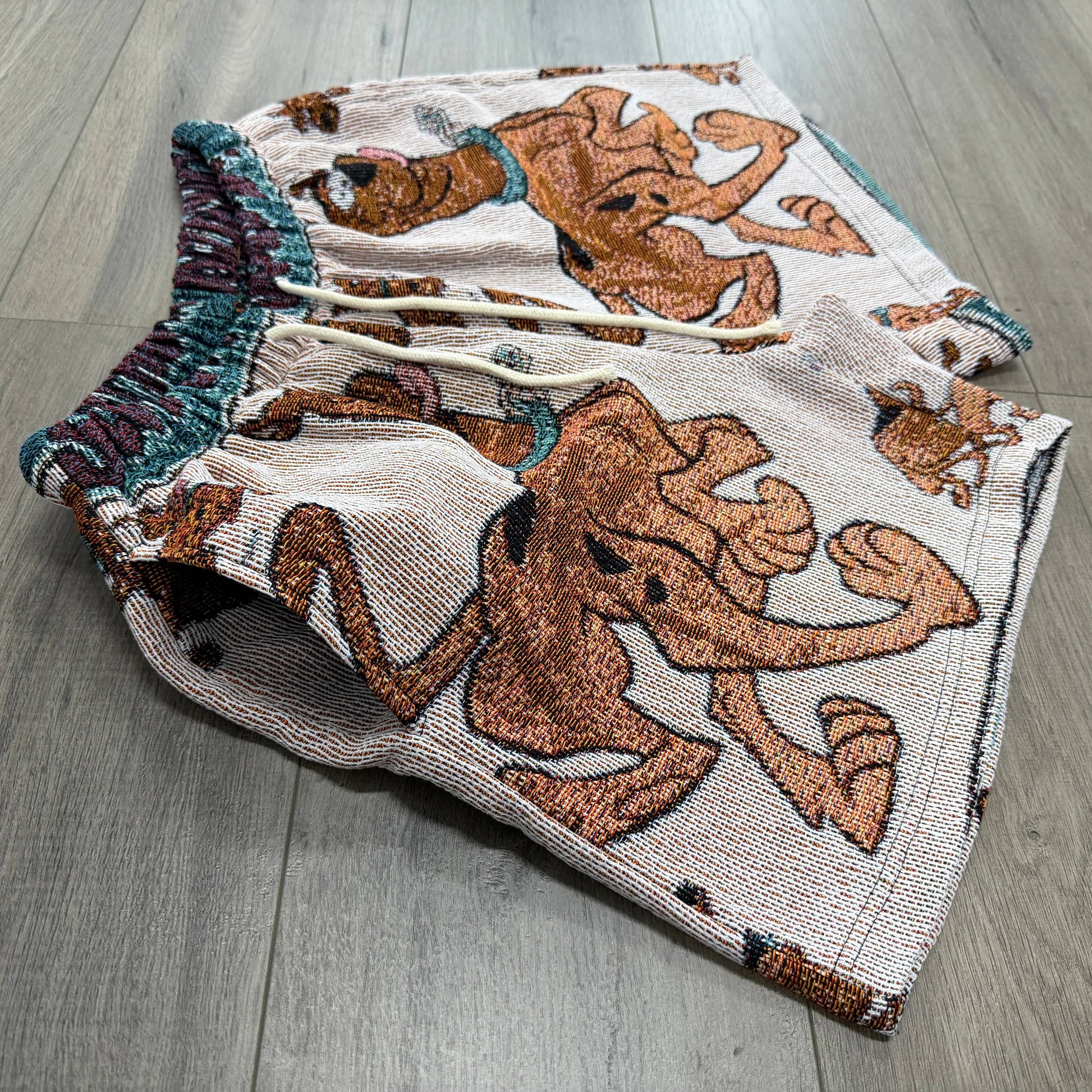 RDMCLOTHINGART tapestry hoodie SCOOBY-DOO TAPESTRY SHORTS-98391